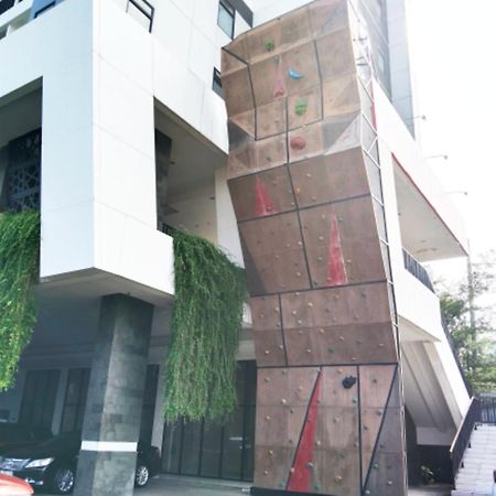 Cordova Suites Semarang Luaran gambar