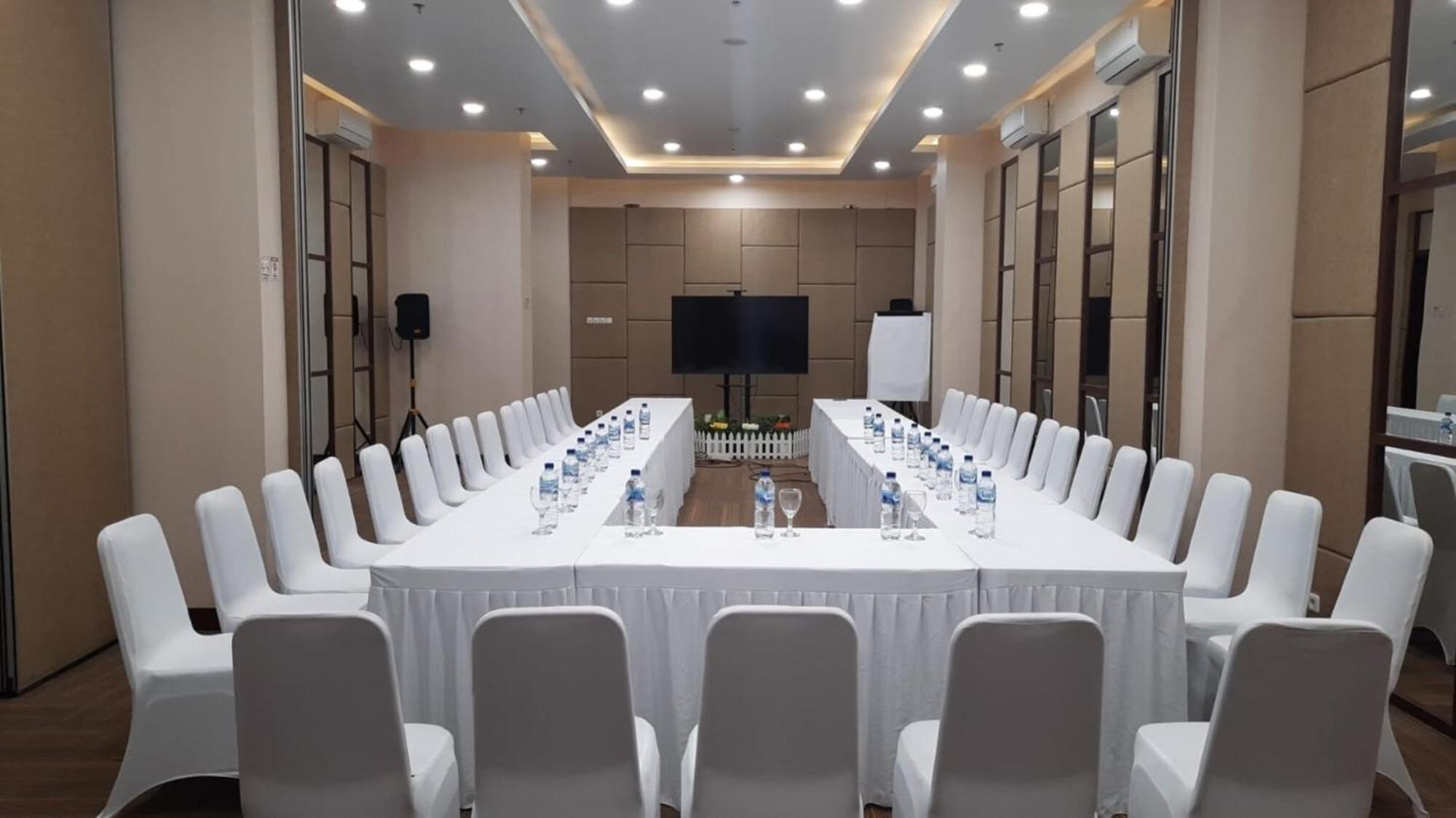 Cordova Suites Semarang Luaran gambar