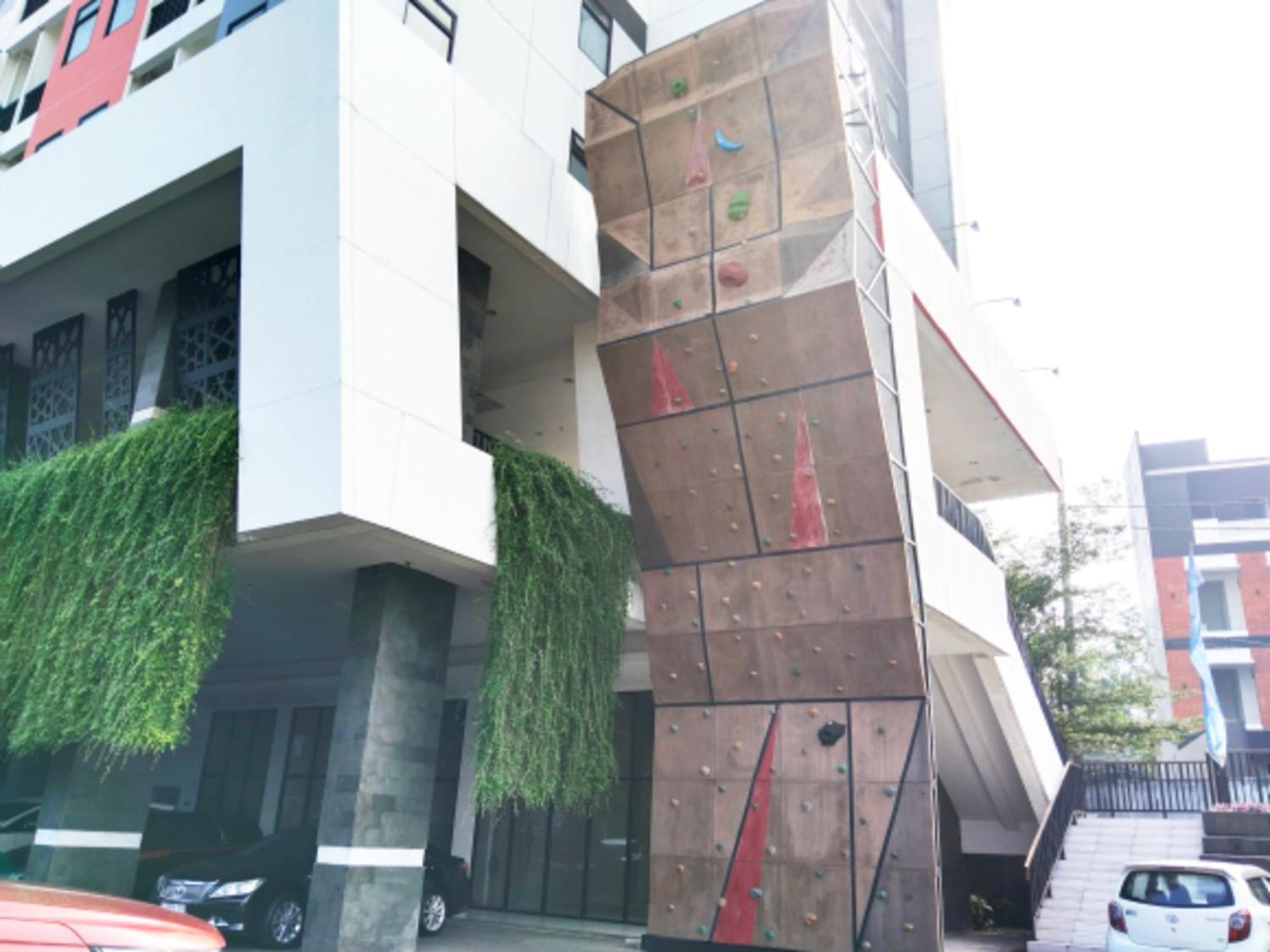 Cordova Suites Semarang Luaran gambar
