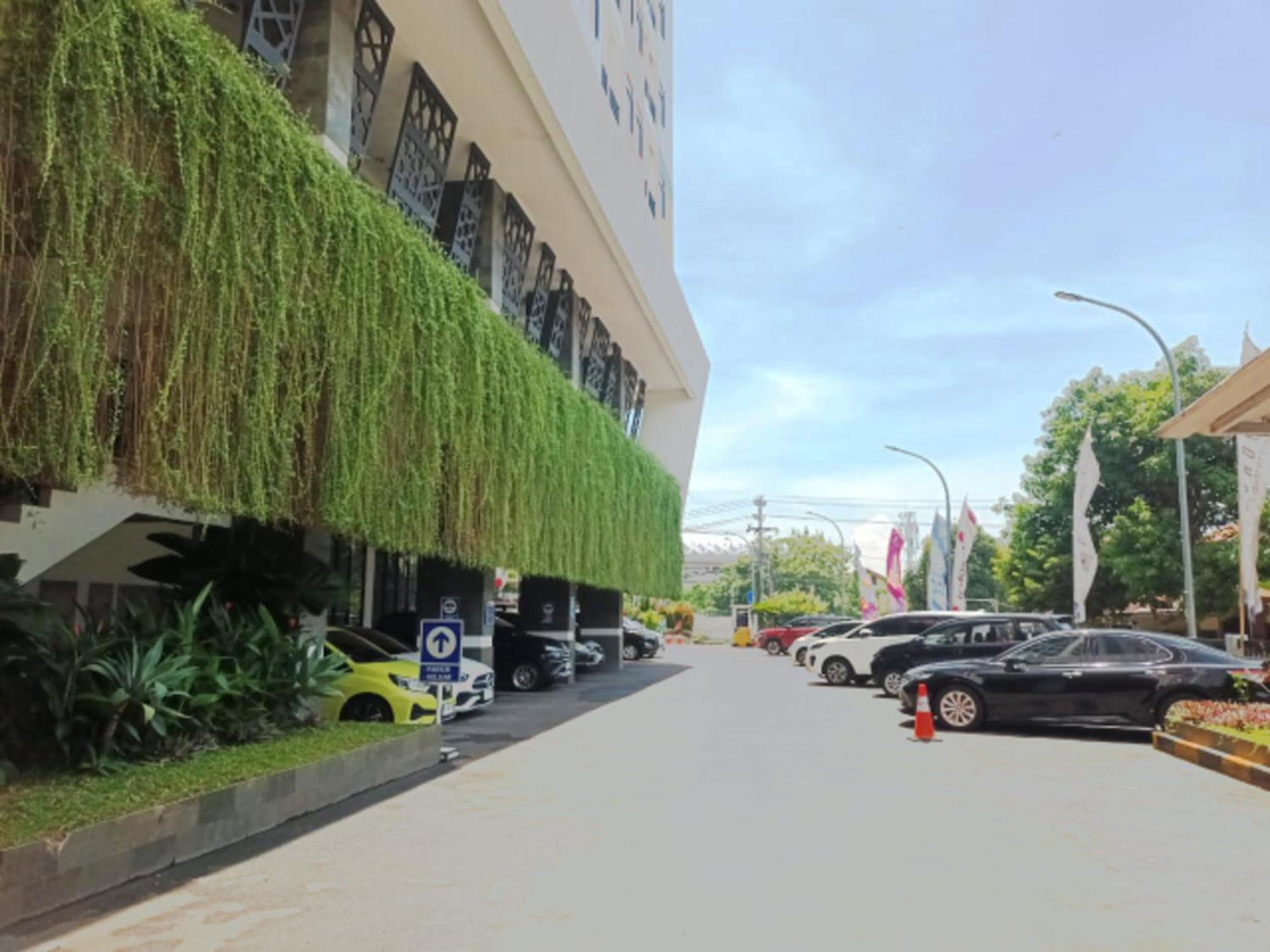 Cordova Suites Semarang Luaran gambar