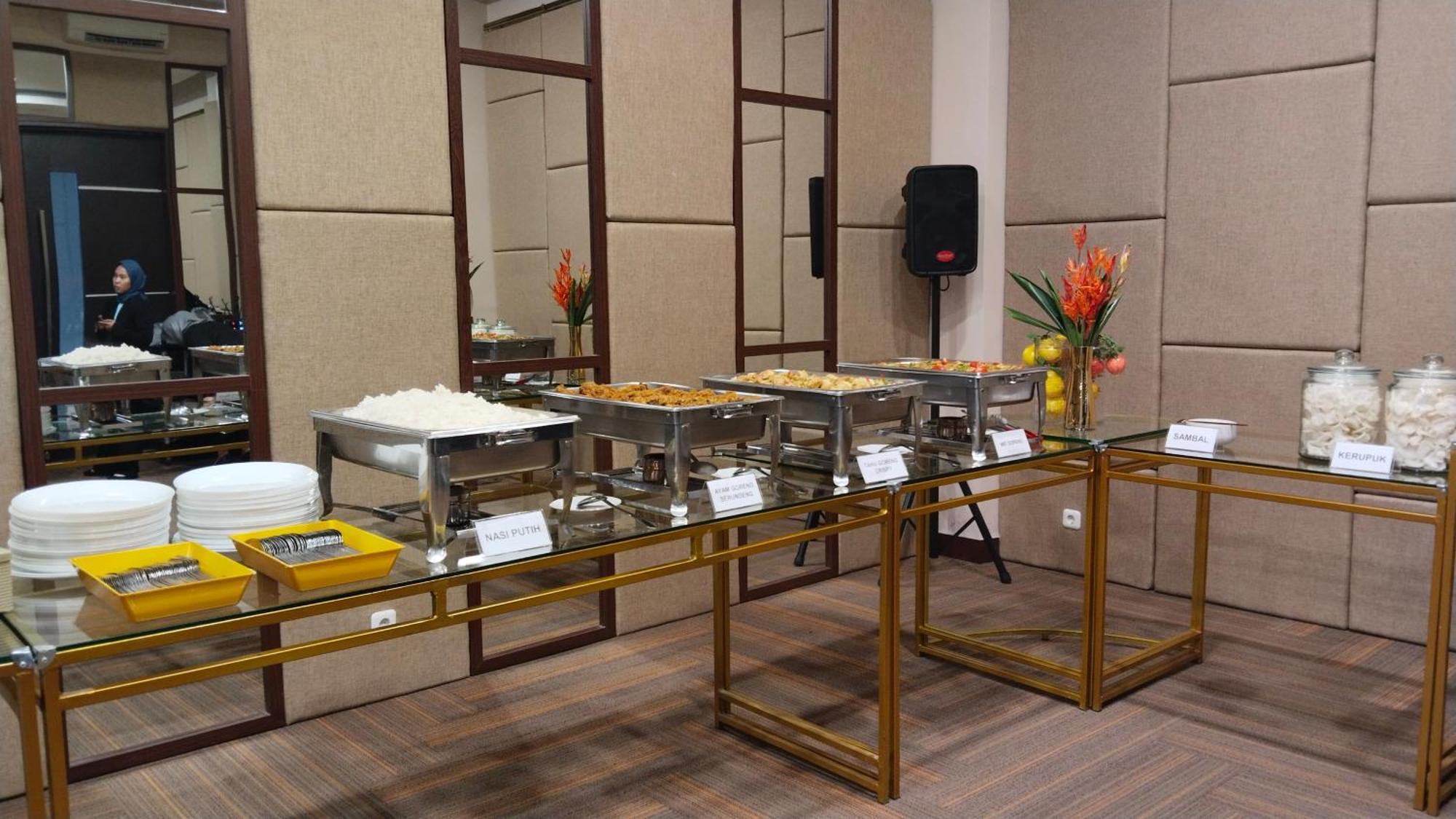 Cordova Suites Semarang Luaran gambar