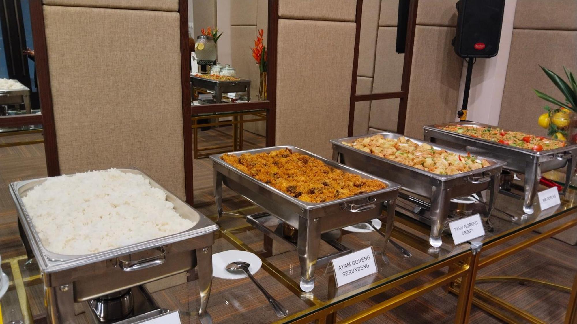 Cordova Suites Semarang Luaran gambar